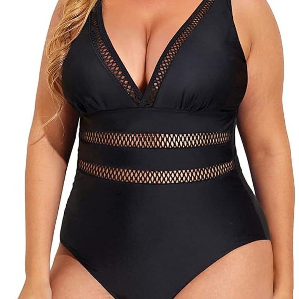 DACI BLACK V-NECK ONE PIECE SWIMSUIT WOMEN SIZE MEDIUM BRAND NEW WITH TAGS